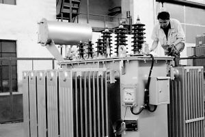 昆變?nèi)盗懈咴妥儔浩魍ㄟ^省級(jí)鑒定，軟件開發(fā)成果顯著